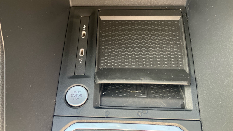 Ford Transit Connect 250 L2 Petrol 1.5 EcoBoost PHEV 150 Limited Van Auto